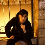 V. L&ecirc;