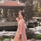 L. Le