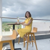 L. K. Ngọc