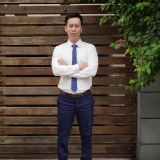 T. V. Thuận