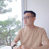 P. M. H&ugrave;ng