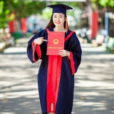 L. Nguyễn