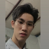 D. Tr&acirc;n