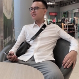 L. V. Phố
