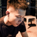B. V. Th&agrave;nh
