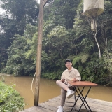 N. T. Khải