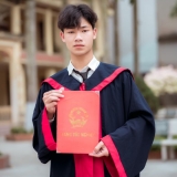 L. Q. Đức