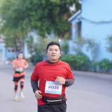 B. V. H&agrave;