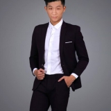 H. D. Cường