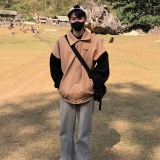 D. Đ. Văn