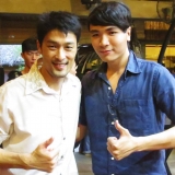 N. H&agrave;