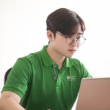 L. M. Nhật