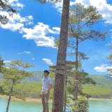 P. Kh&aacute;nh