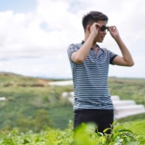 D. V. Khoa
