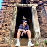 H. P. Nhật