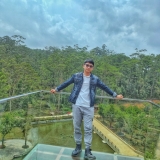 V. V. H&ugrave;ng