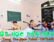 lop-hoc-dan-guitar.jpg