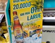 Larue tặng card NT.jpg