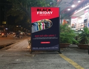 anh_thuc_te_standee.png
