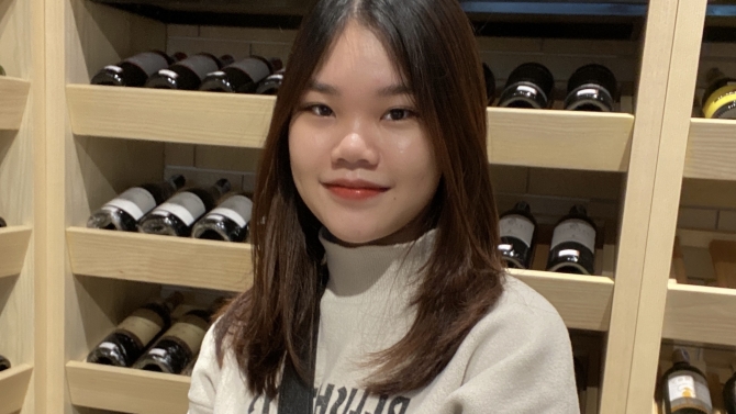 Tư vấn v&agrave; chăm s&oacute;c kh&aacute;ch h&agrave;ng