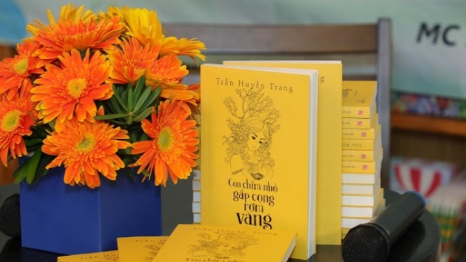 VIẾT S&Aacute;CH