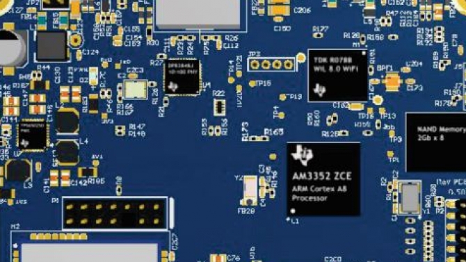 Thiết kế mạch điện tử, PCB, Lập tr&igrave;nh nh&uacute;ng