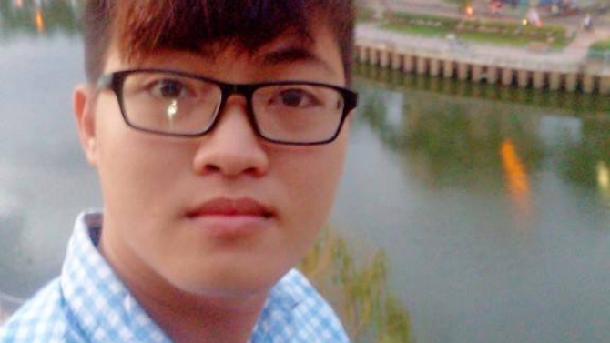Nh&acirc;p dữ liệu l&ecirc;n web, Đăng k&iacute; t&agrave;i khoản