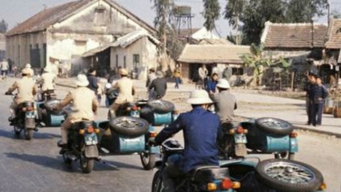 Viết một ch&uacute;t về c&aacute;i vội v&atilde; của cuộc đời