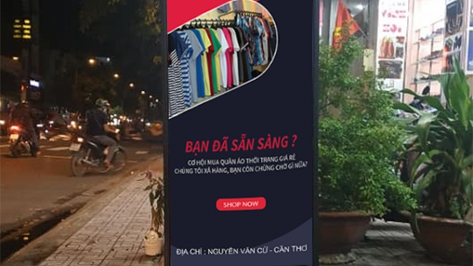 Ảnh thực tế Standee