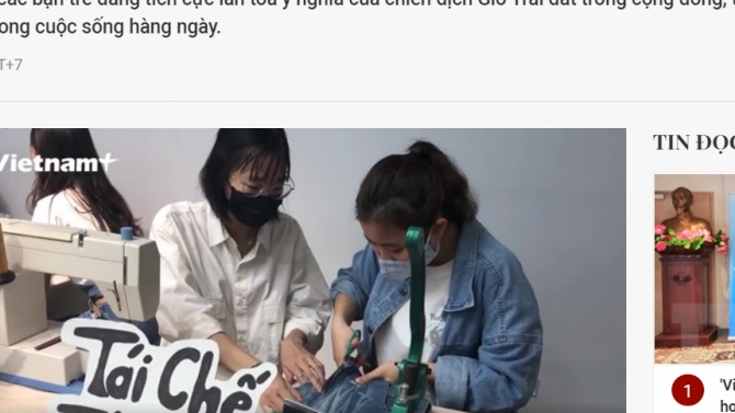B&agrave;i đăng Vietnamplus "Giới trẻ h&agrave;o hứng tham gia hoạt động hưởng ứng Giờ Tr&aacute;i đất"