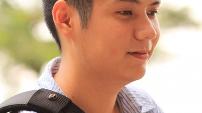 Nh&acirc;n vi&ecirc;n dịch thuật