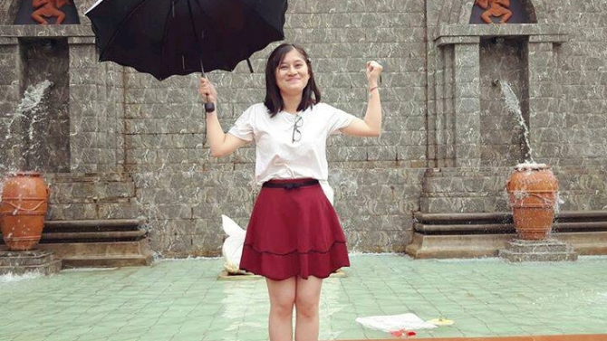 My phẩm. Quần &aacute;o