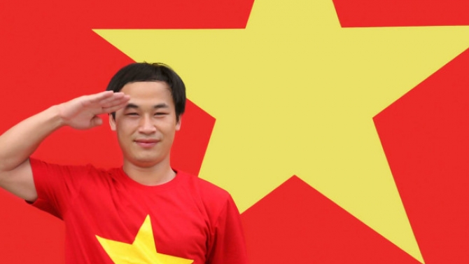chụp ảnh v&agrave; chỉnh sửa ảnh v&agrave; đăng sản phẩm cho website trungbay68.com
