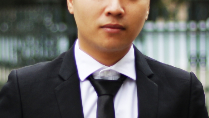Nh&acirc;n vi&ecirc;n thiết kế đồ họa