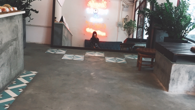 Thiết kế banner, backdrop