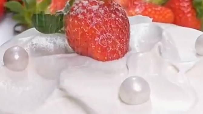 Chỉnh sửa video l&agrave;m b&aacute;nh