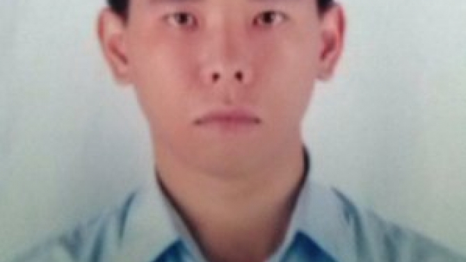 Người dịch s&aacute;ch