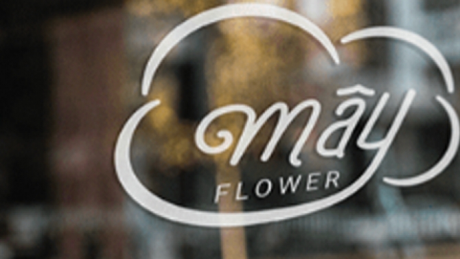 Thiết kế logo M&acirc;y flower shop