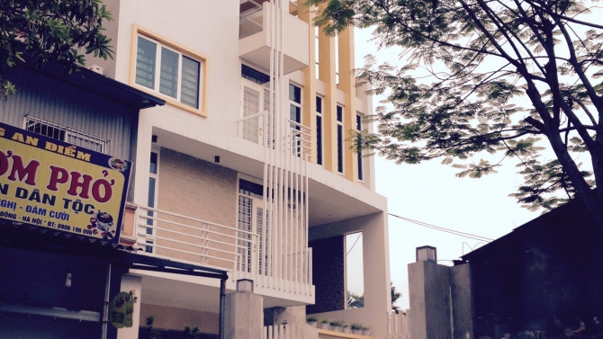 Mr. Tuyen house