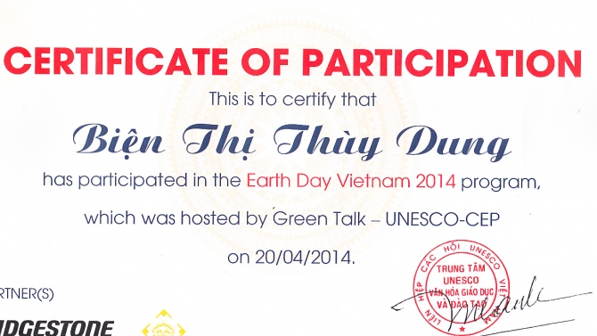 Cộng t&aacute;c vi&ecirc;n cho Ng&agrave;y Tr&aacute;i Đất 2015