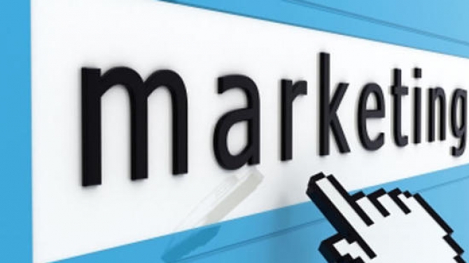 T&ocirc;i đang l&agrave;m Marketing tại c&ocirc;ng ty Mắt K&iacute;nh Minh Nh&atilde;