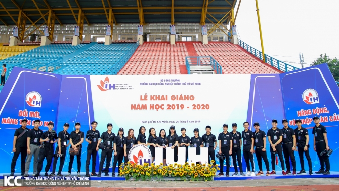 Truyền th&ocirc;ng Lễ Khai giảng v&agrave; Ng&agrave;y hội việc l&agrave;m 2019