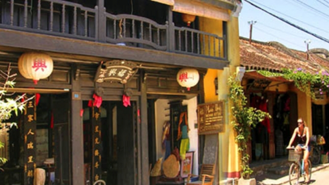 Viết b&agrave;i giới thiệu Tiếng Anh, Tiếng Việt