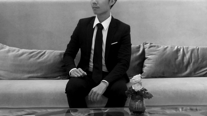 Chuy&ecirc;n vi&ecirc;n bi&ecirc;n tập