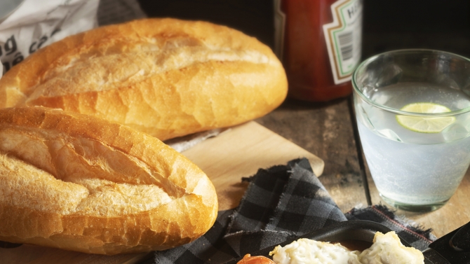 Chụp ảnh Poster B&aacute;nh M&igrave; Chảo