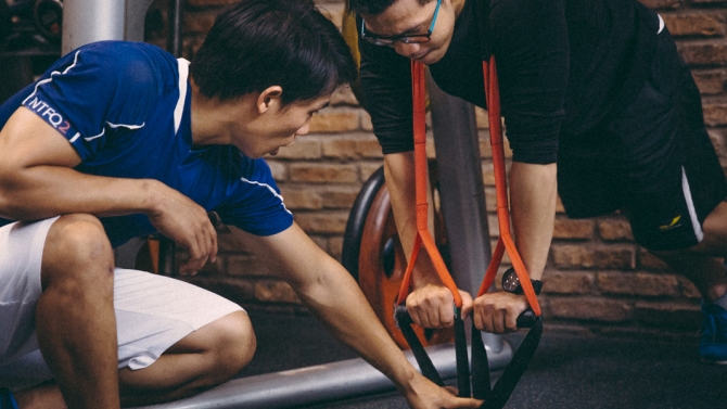 Quay, dựng, chỉnh m&agrave;u phim v&agrave; chụp h&igrave;nh: quảng c&aacute;o giới thiệu kh&oacute;a đ&agrave;o tạo HLV tại Nutrifort Fitness