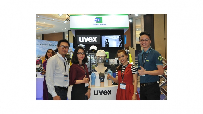 L&ecirc;n k&ecirc; hoach v&agrave; tham gia trien lam Oil & Gas 2019