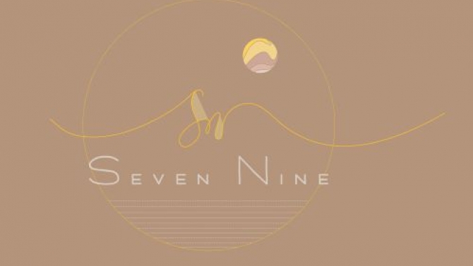 Thiết kế logo cho Homestay Seven Nine