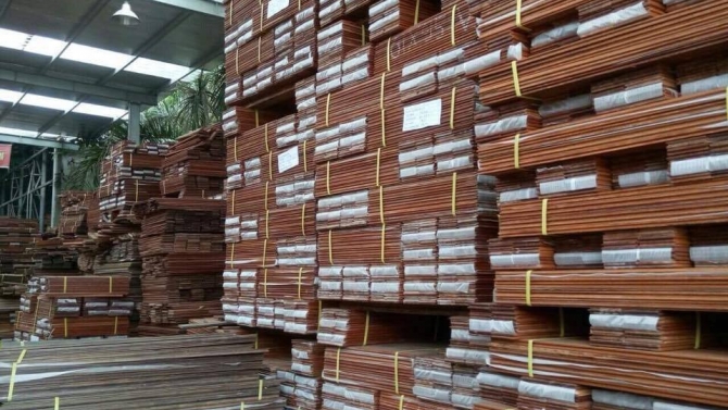 s&agrave;n gỗ tự nhi&ecirc;n chất lượng cao