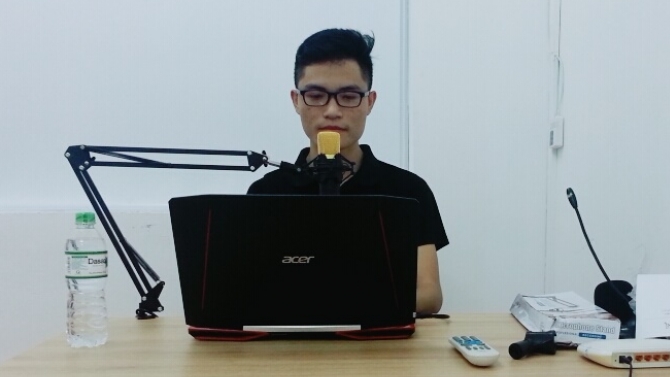 K&ecirc;nh youtube với hơn 300 video hướng dẫn lập tr&igrave;nh c&aacute;c thể loại của m&igrave;nh